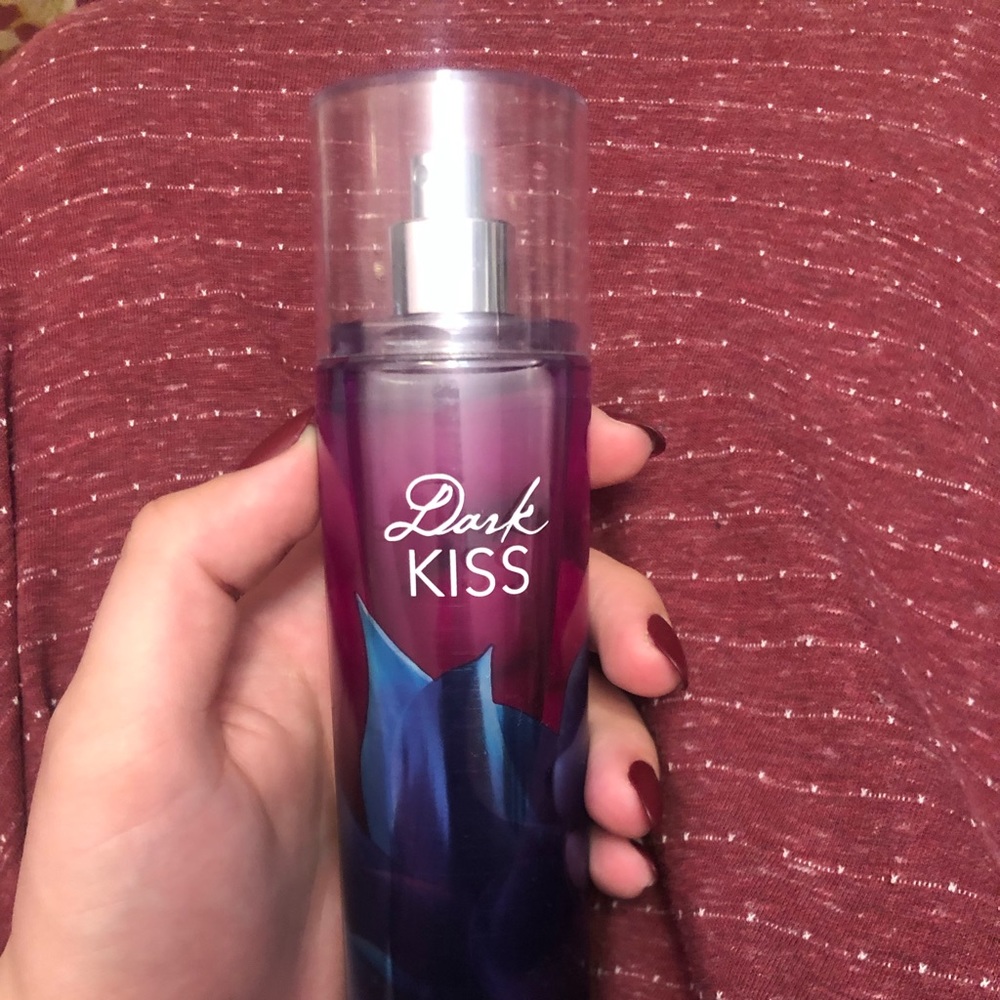 Bath & BodyWorks Dark Kiss NWT